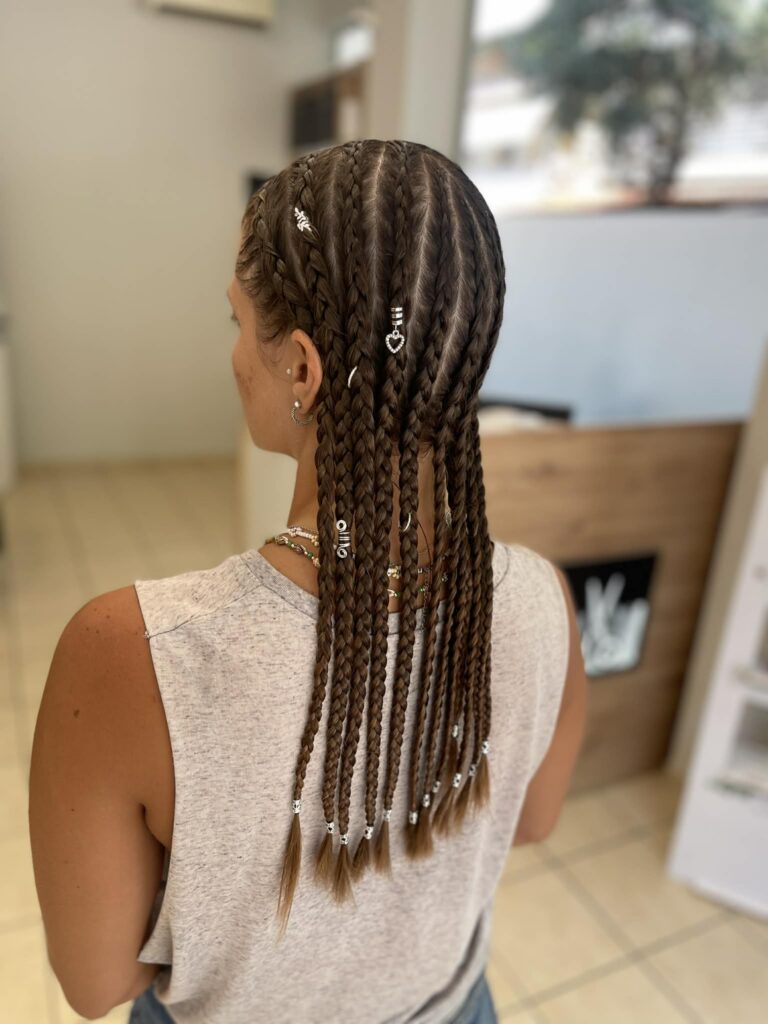 Μοντέρνες πλεξούδες στο Tress-Code στην Τούμπα